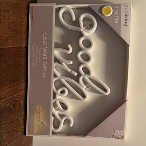 Trueliving LED Wall Art - White 'Good Vibes' Sign